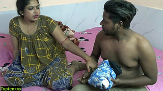 Village Bhabhi Sex! Beautiful Pussy Sex