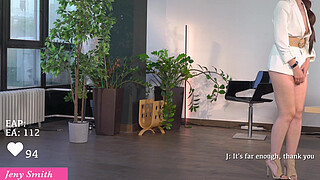 I invited the Handyman to watch how I'm masturbating