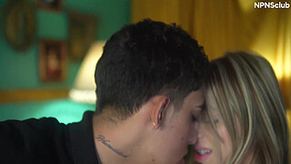 I meet my ex classmate and we end up fucking passionately - Niputanisantaclub