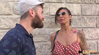 Charlotte, 40, wants to explore her limits