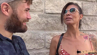 Charlotte, 40, wants to explore her limits