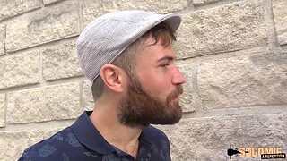 Charlotte, 40, wants to explore her limits