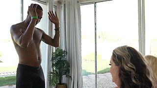 BBC PERSONAL TRAINER GETS HIS COCK SUCKED BY TWO BLONDE BBWS