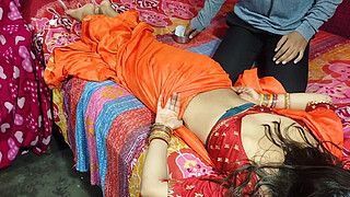 Cute Saree Bhabhi Gets Naughty With Her Devar For Rough Hard Anal Sex After Ice Massage