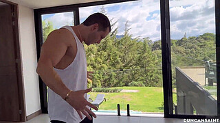 Steffy Moreno hooks up with ripped stud at the gym