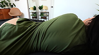 British Stepsister Forgot To Wear Panties To Bed - Gal Ritchie (English subtitles)