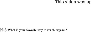 MOMMY'S GIRL - Gorgeous Stacked MILF Reagan Foxx Shows You How She Masturbates!