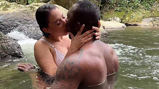 Horny colombian milf shows me her big tits outdoors and we fuck inside the river