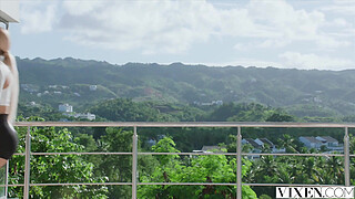 VIXEN Hard-bodied Ema Gives Gym Buddy A Real Work-Out