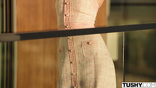 TUSHY Anal-Loving Influencer Kenna Captivates Her Audience