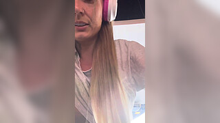 I was at the gym doing my workout, it made me very hot, I took off my t-shirt and was wearing a bra, I was so horny. (pussy all wet)