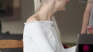 Eva gets creampied while in a zo0m meeting