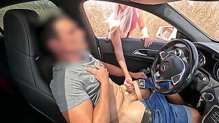 Dick Flash! I jerk off in the car and an unknown girl passing by helps me finish cumming in public