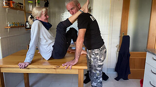 HOT WIFE FUCKS WITH THE NEIHBOR ON THE KITCHEN TABLE