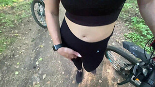 I met a big-boobed beauty in the woods and persuaded her to suck my dick