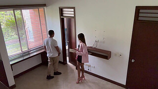 Fucking my real estate client while his fiancée sees the kitchen of his future home, I seduce this young on the stairs showing my pussy and ass, then he secretly fucks me