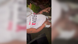 After a review I got excited and asked my friends to stop the car so I could fuck them on the street without a condom, without paying attention to the people who were passing by and looking.