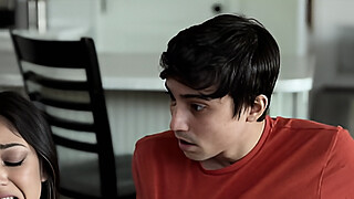 Xxlayna Marie tells Stepbro, "He put a load in me that took 2 days to come out!" -S21:E5