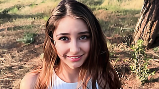 A WALK IN THE PARK ENDED IN SEX WITH A STRANGER - She Thought She Was Lost And Got Fucked