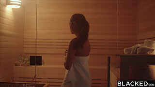 BLACKED Gorgeous Influencer Gianna Devours His BBC At Gym