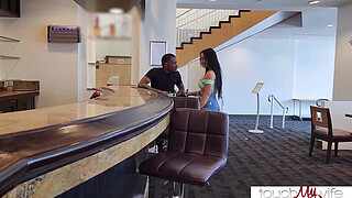 Watching My Wife Cream on Monster Cock She Just Met - Jennifer White - TouchMyWife -