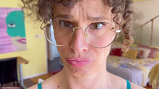 Stepmom Tests to See If I'm Gay