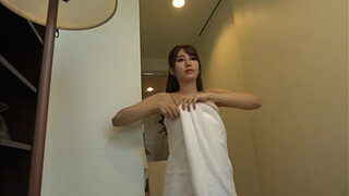 [Voyeur] 23-year-old Minato-ku celebrity young wife deceived into a free beauty treatment experience and filmed changing clothes and sex 1