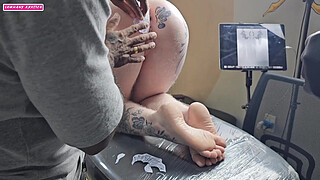 LEAVING MY PINK CUSHION, VERY PRETTY, FOR MALES TO FUCK ME WITH A LOT BETTER HARD