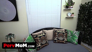 She Made Her Pussy Tighter For Me! – Quality Time With My Stepmom Has Never Felt So Good