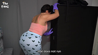 I went to clean my neighbor's room and he got excited to give me the massage