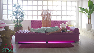 COLOMBIAN SUPER BIG ASS HOTTIE GOT A MASSAGE AND A DICK FOR THE SAME PRICE!