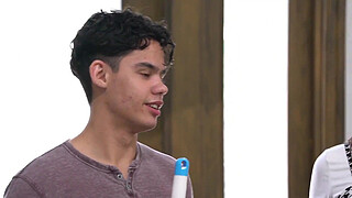 Sex is what makes my stepmom happy, but she sucked my boyfriend's dick, although this is absurd, I just watched my boyfriend cum in my slut stepmom's mouth