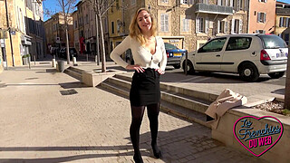 Elisa, 26 years old, sexy real estate agent