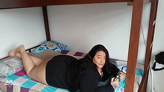 I give my stepsister's friend cock when she stays in my room