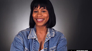 UP CLOSE - How Women Orgasm With Naturally Stacked Beauty Jenna Foxx! GIRL MASTURBATING! FULL SCENE