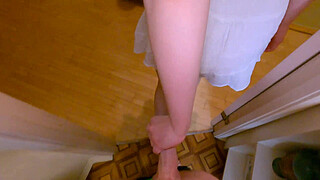 Step sister asks her brother to cum in her mouth