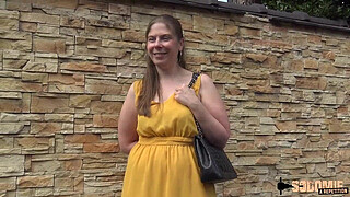 Alice demands a severe guy for her pleasure