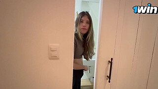 I give sexual orders to my girlfriend and she comes in a public bathroom.