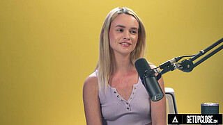 UP CLOSE - How Women Orgasm With Petite Blonde Khloe Kingsley! SOLO FEMALE MASTURBATION! FULL SCENE