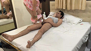 Fuck in oyo hotel at Delhi