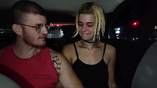couple has sex in an uber, and the driver films everything and puts it on the internet