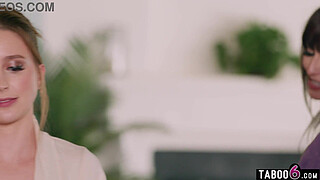 Free use arrangment with MILF stepmom Lexi Luna while studying