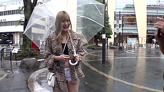 part1 The powerful H cup that the gal fascinates, rubs, sucks, pinches and shakes! The fleshy feeling of a gravure idol that is not selling is a plump selfish BODY! Thick vaginal shot×a large amount of pie shooting 7 consecutive shots!