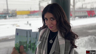 Public agent - Offered a girl from the station to undergo a casting right on a public train