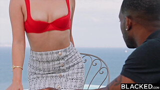 BLACKED BBC-Loving Beauty Lisa Is A Pro At Sealing The Deal