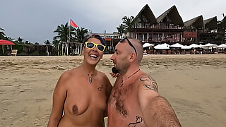 Nudist moments #3 – Living our nudist lifestyle