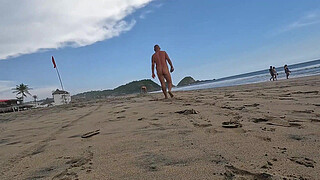 Nudist moments #3 – Living our nudist lifestyle