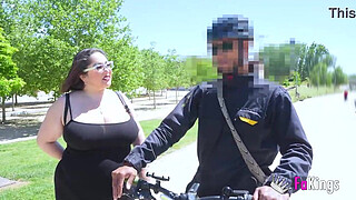 Ultimate BIG TITS poll: BBW MILF Mae Quira questions randoms at the street