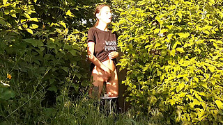 Risky public female masturbation in nature - Girls fly orgasm