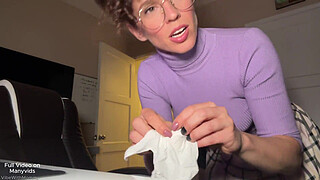 Hot Milf Comparess Condom vs. No Condom